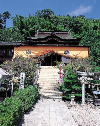 Tsukubusuma Shrine